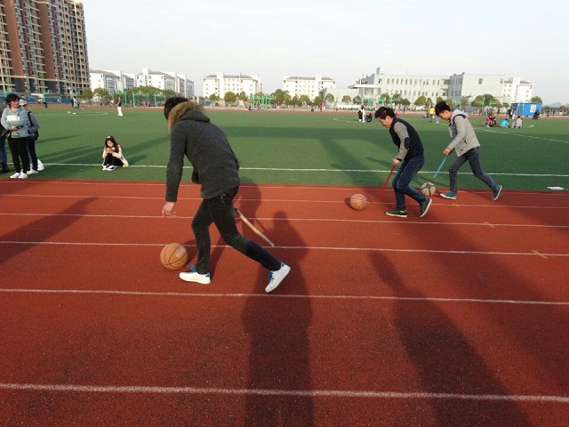 社会事业系举办“我身边的运动美”随手拍微博上线活动