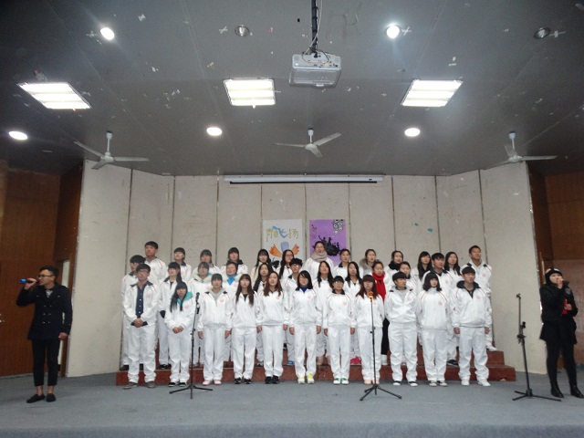 我系举办14级新生大合唱比赛